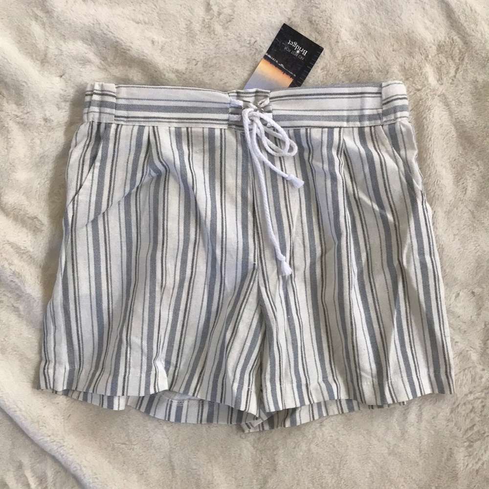 🆕 Potters Pot blue and white striped shorts